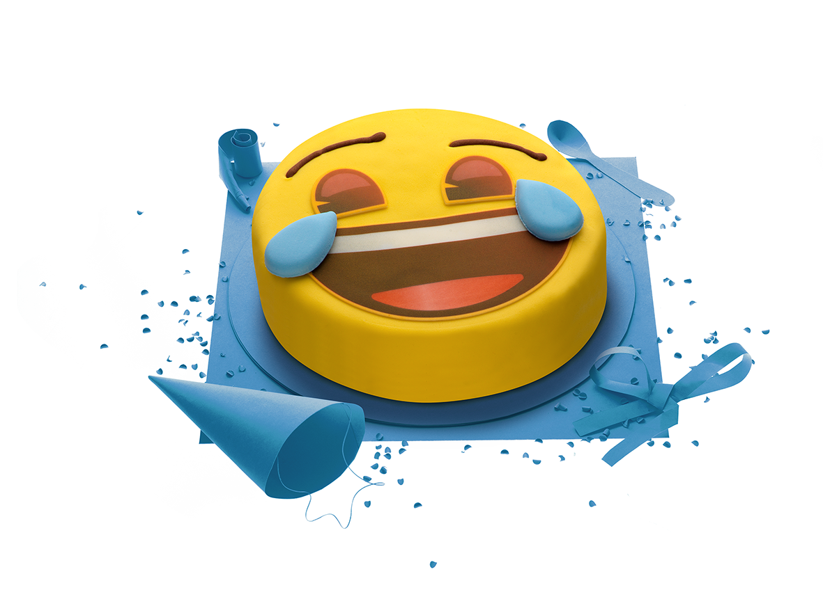 Gateau Smiley Gateau Anniversaire Emoji Gateau D Anniversaire Smiley Super Gateaux