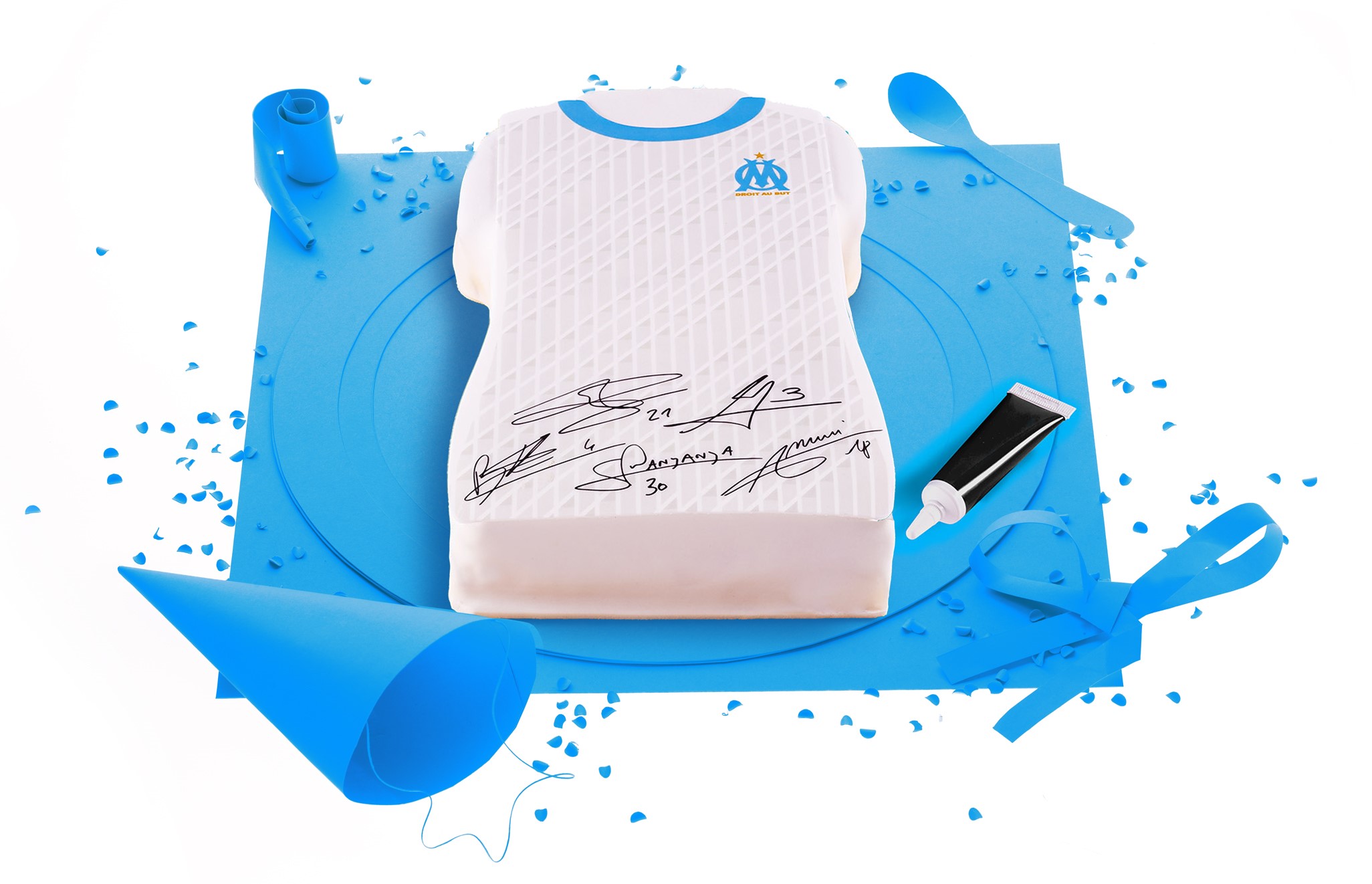 Gateau D Anniversaire Om Gateau Maillot De Foot Om Gateau Om En Pate A Sucre Supergateaux